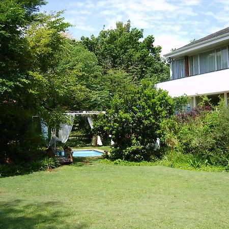 Emerald Guest House Springs ภายนอก รูปภาพ