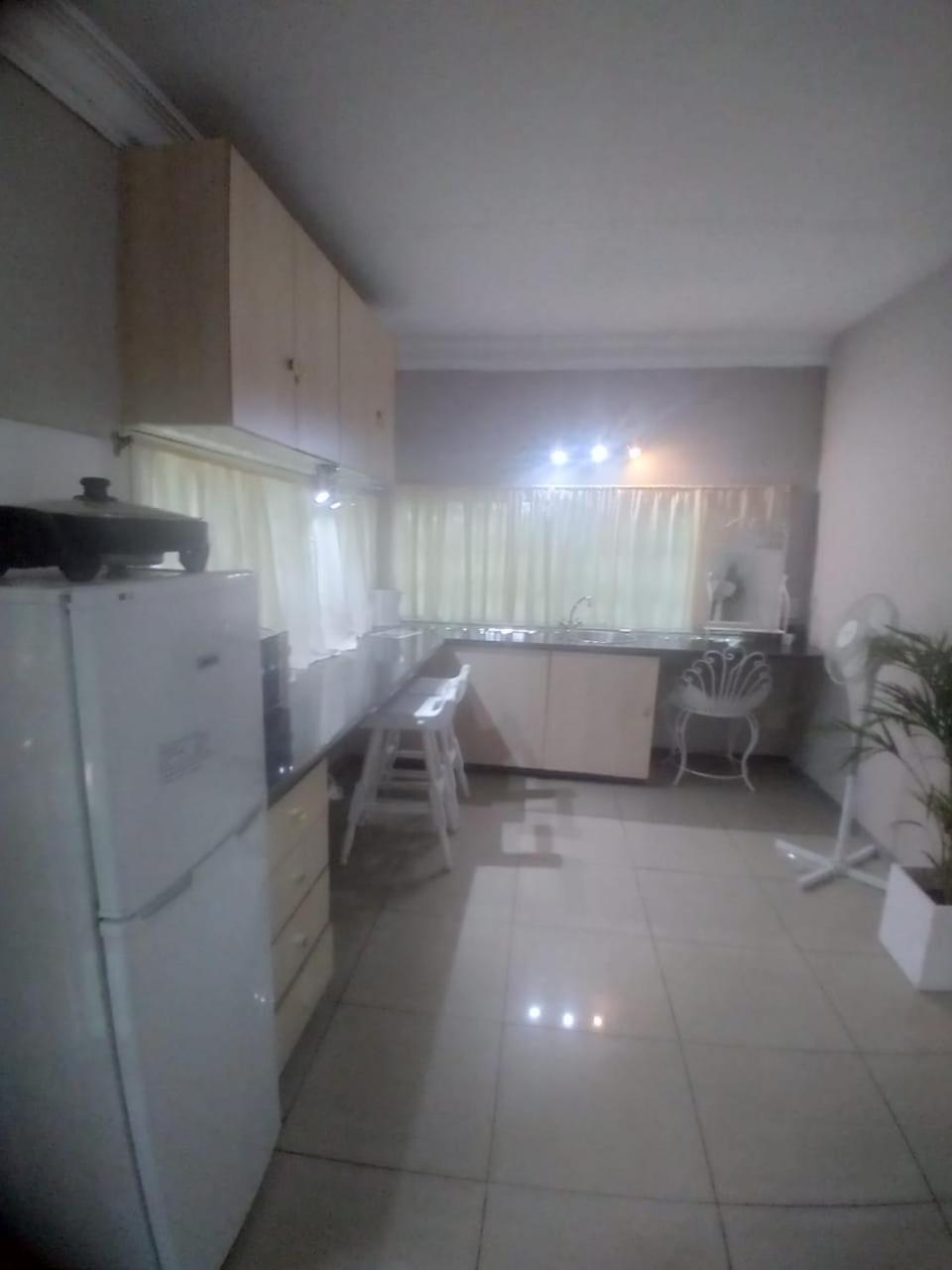 Emerald Guest House Springs ภายนอก รูปภาพ