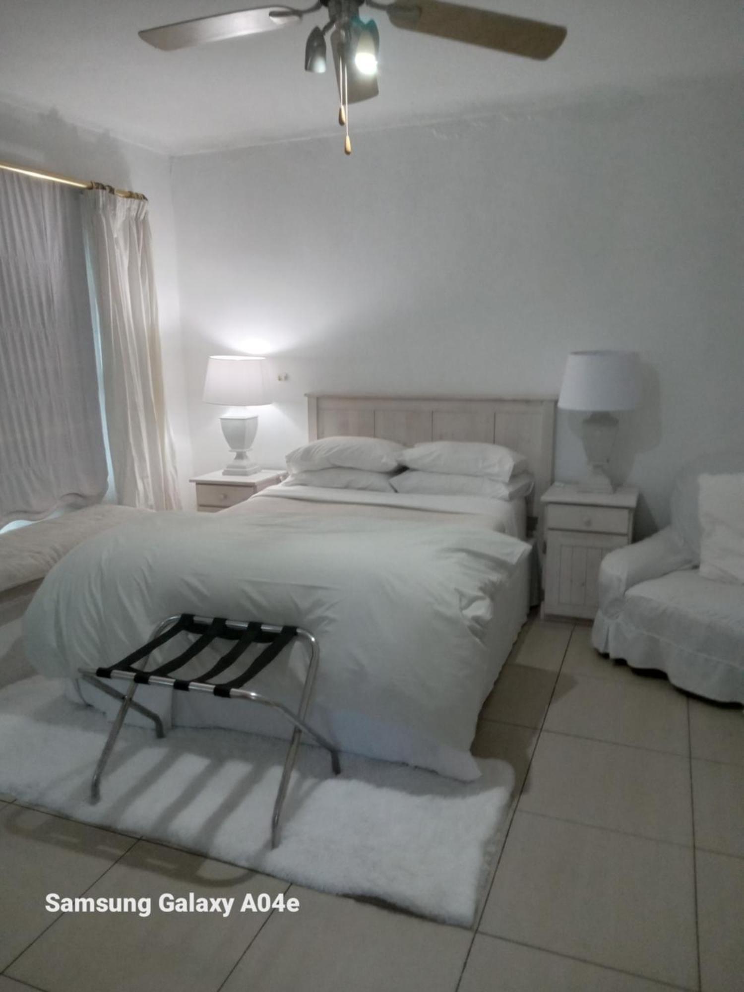 Emerald Guest House Springs ภายนอก รูปภาพ