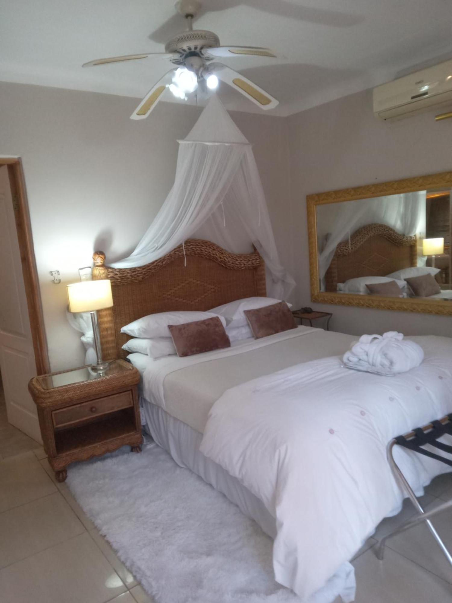Emerald Guest House Springs ภายนอก รูปภาพ