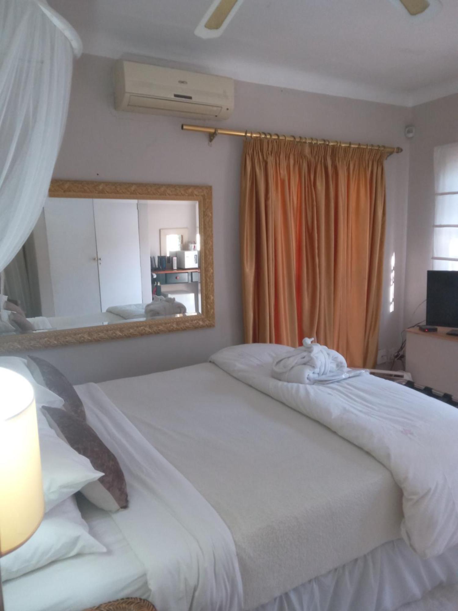 Emerald Guest House Springs ภายนอก รูปภาพ