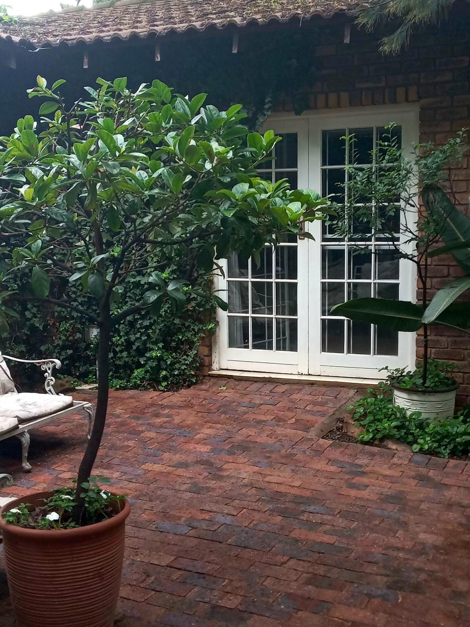 Emerald Guest House Springs ภายนอก รูปภาพ