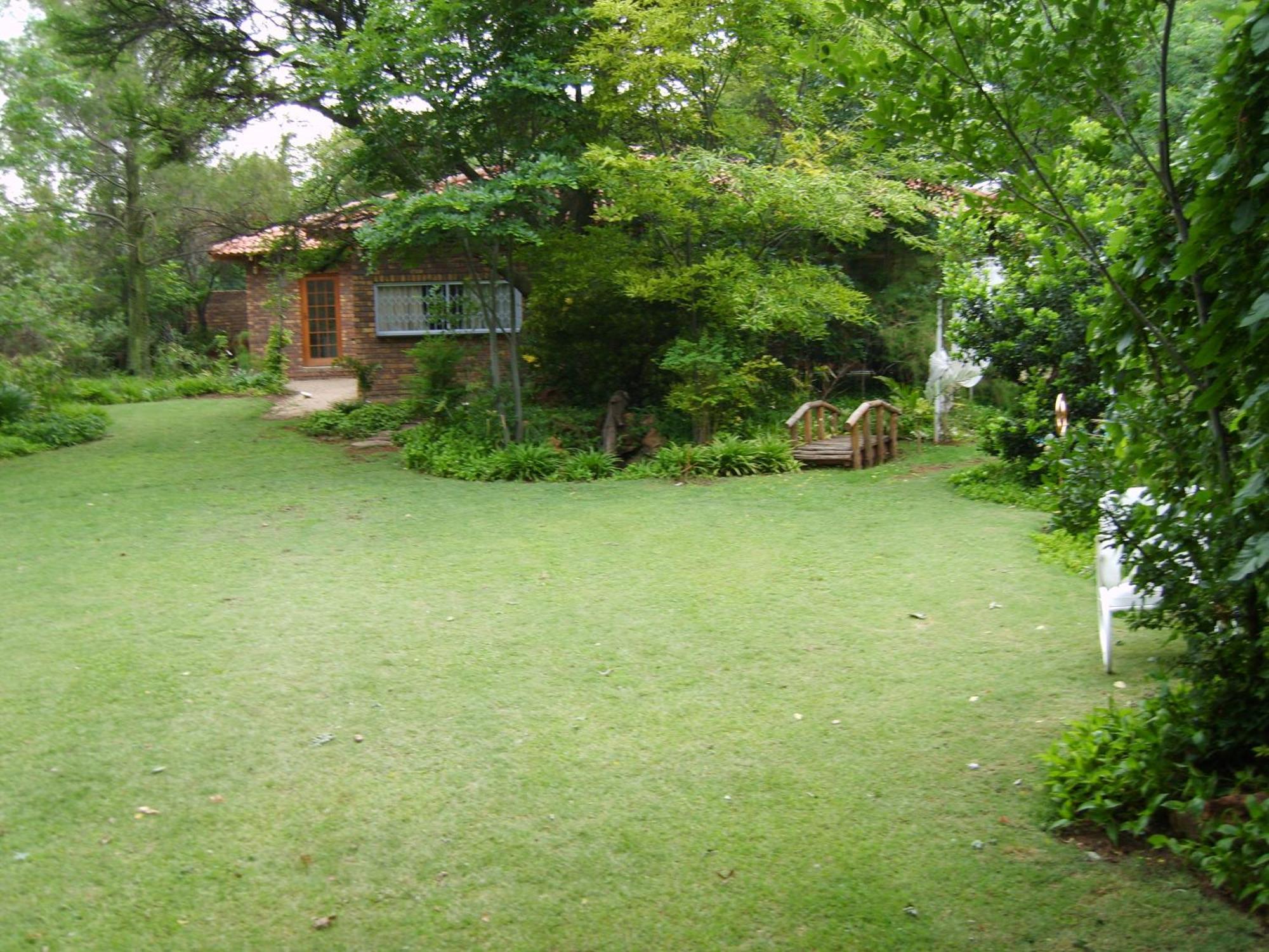 Emerald Guest House Springs ภายนอก รูปภาพ
