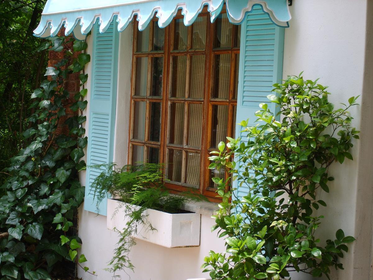 Emerald Guest House Springs ภายนอก รูปภาพ